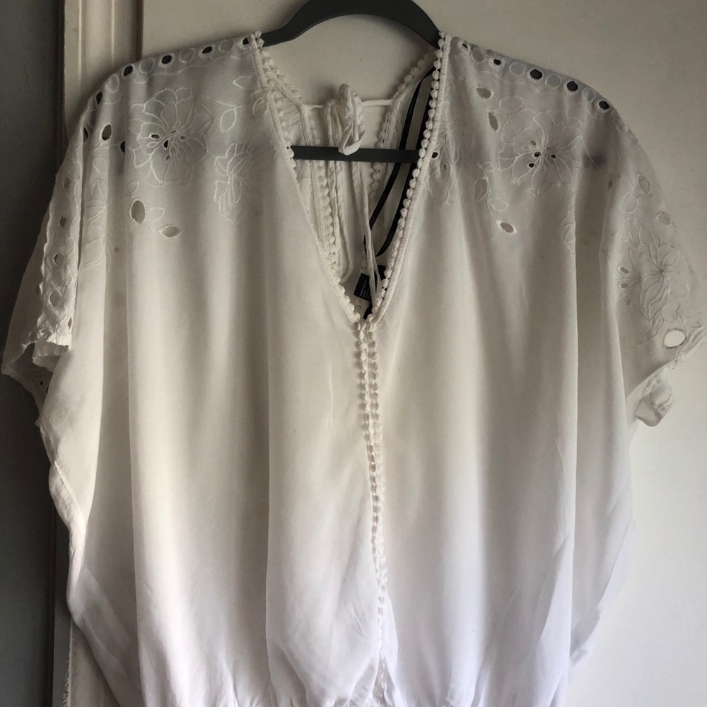 Elastic waist top